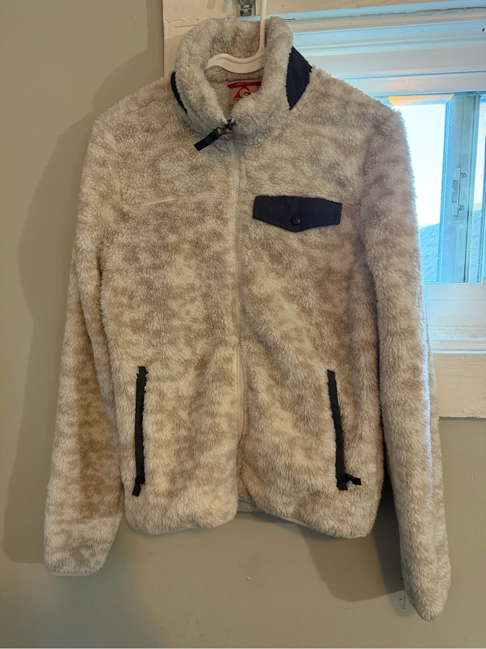 Women’s Plush Faux-Shearling Jacket - Light Gray with Navy Trim